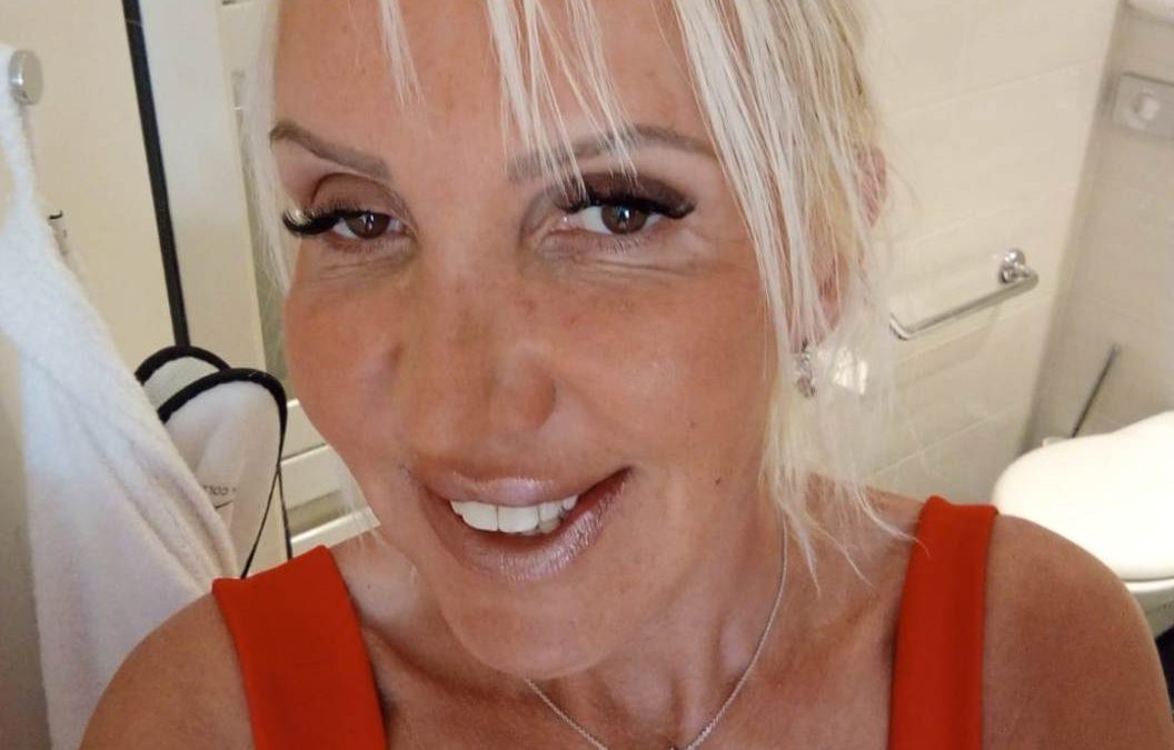 Nieuw Sandra, blond 46